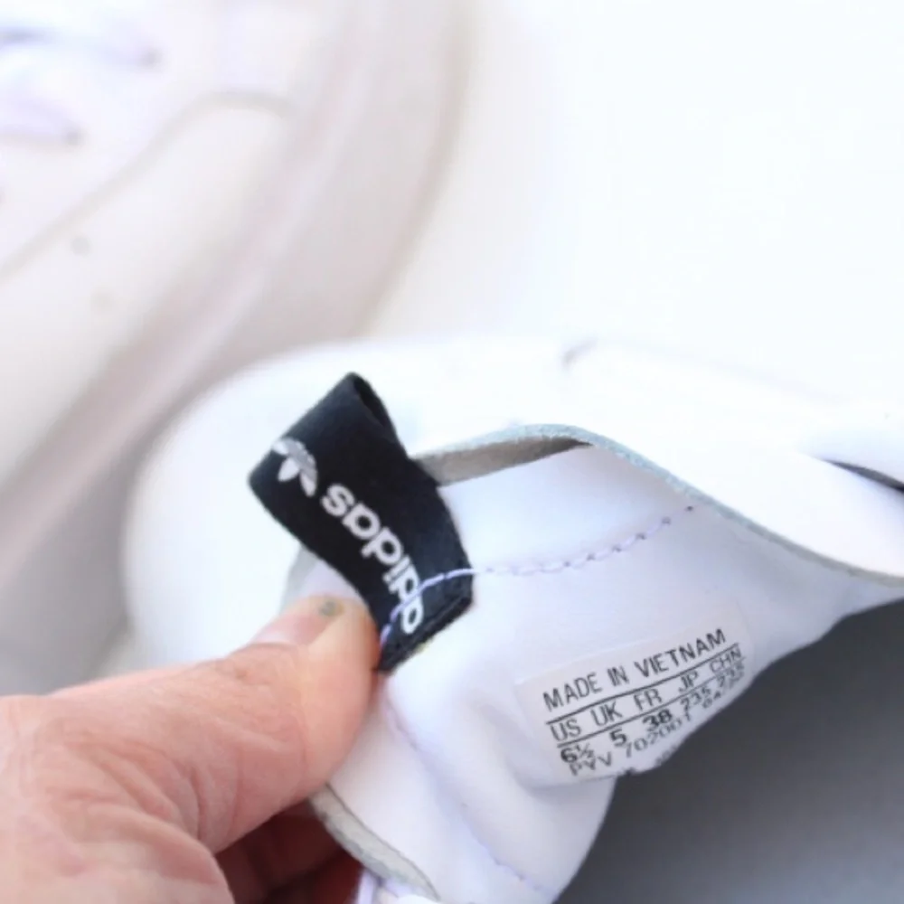 Adidas Sleek sneakers